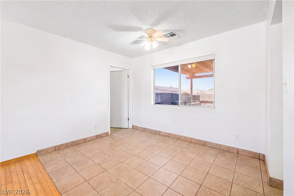 1575 Navajo, Logandale, NV 89021