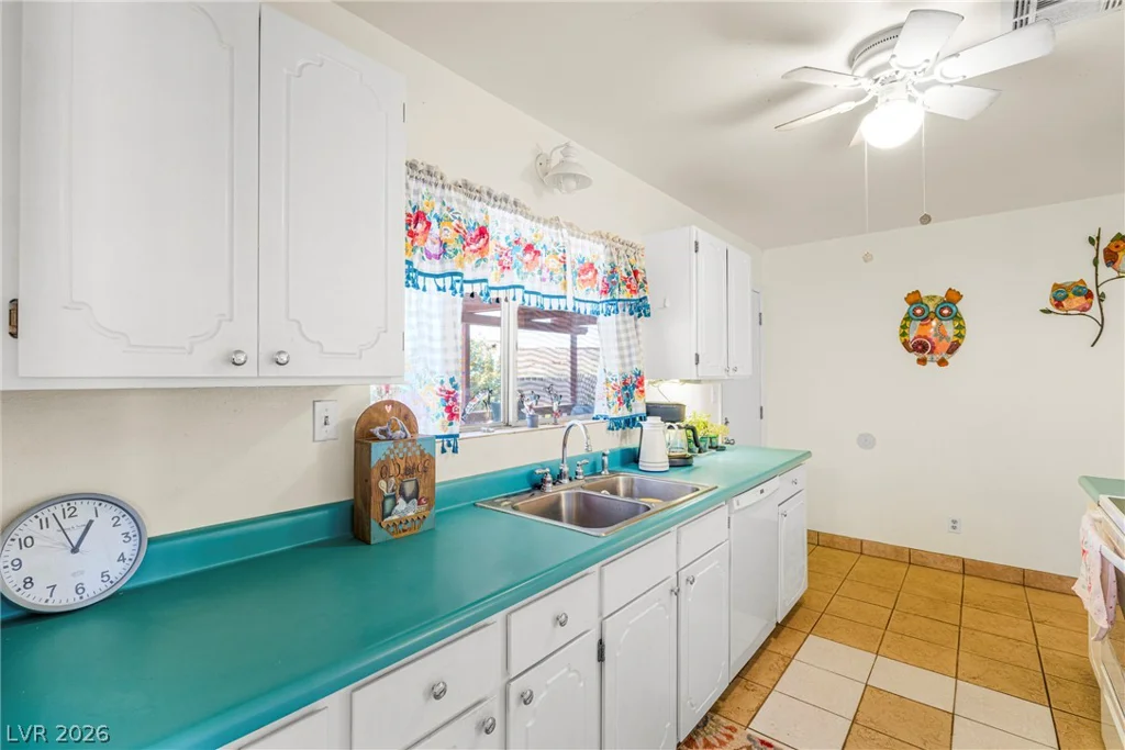 1575 Navajo, Logandale, NV 89021