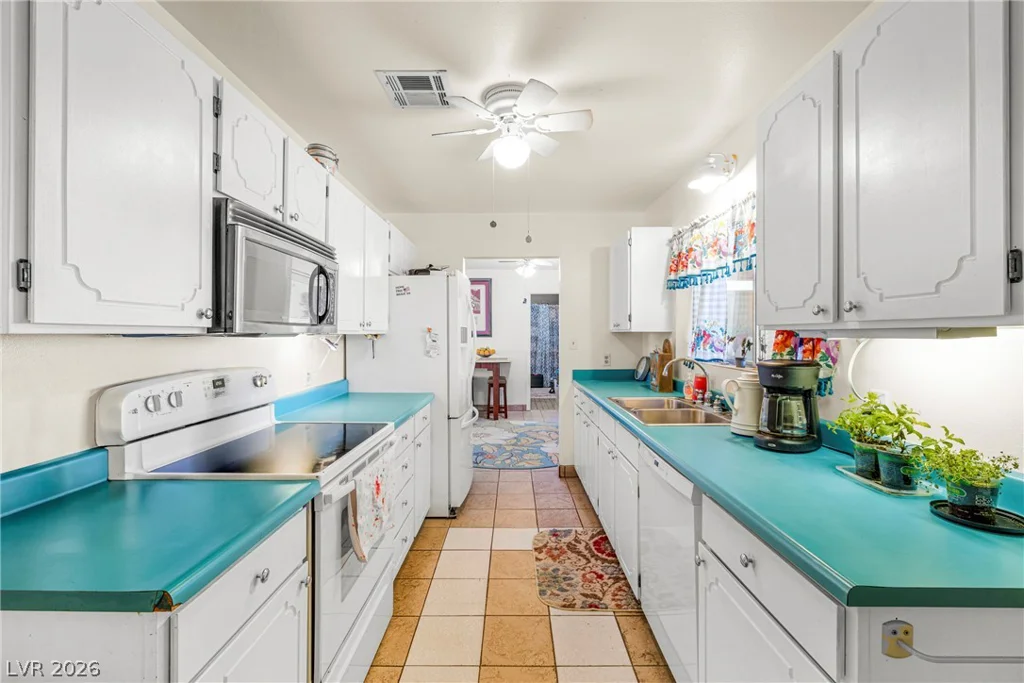 1575 Navajo, Logandale, NV 89021