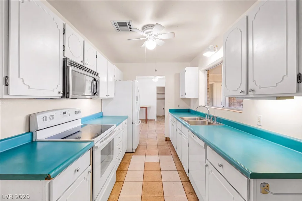 1575 Navajo, Logandale, NV 89021