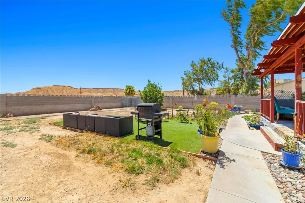 1575 Navajo, Logandale, NV 89021