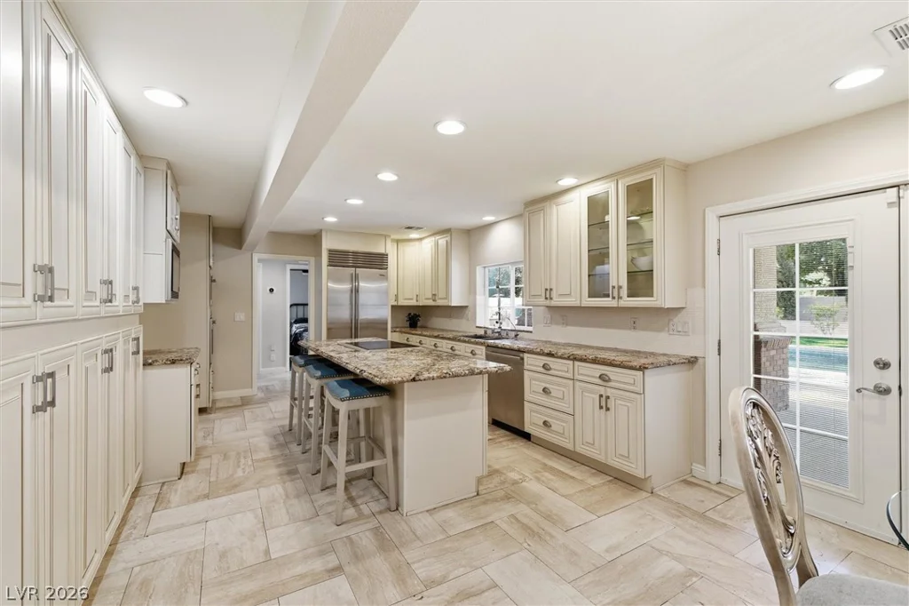 2252 Buckingham, Henderson, NV 89074