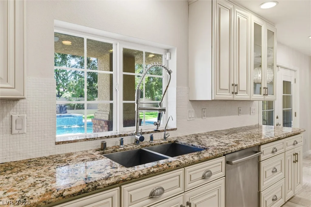 2252 Buckingham, Henderson, NV 89074