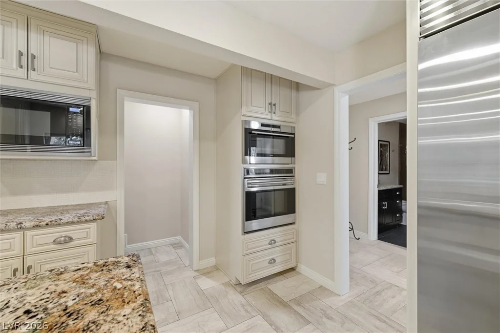 2252 Buckingham, Henderson, NV 89074