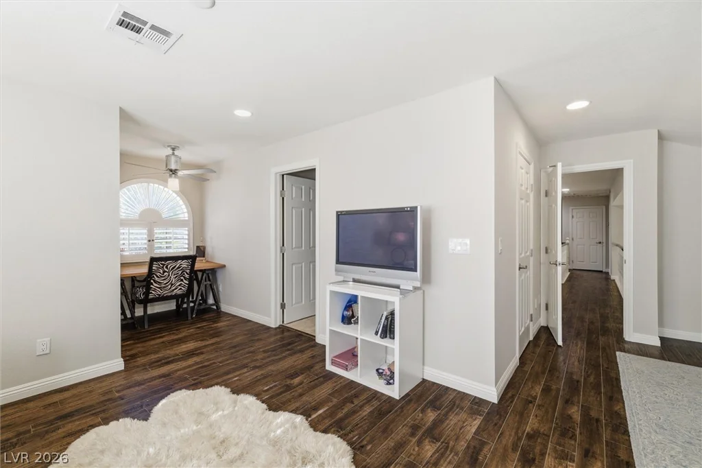 2252 Buckingham, Henderson, NV 89074