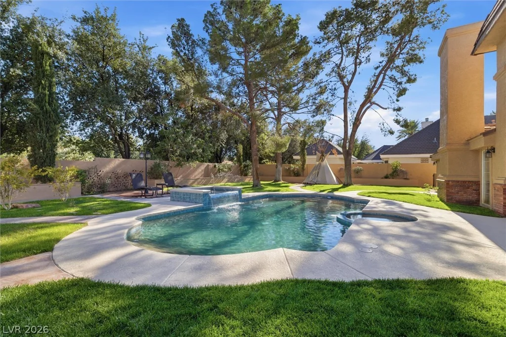 2252 Buckingham, Henderson, NV 89074