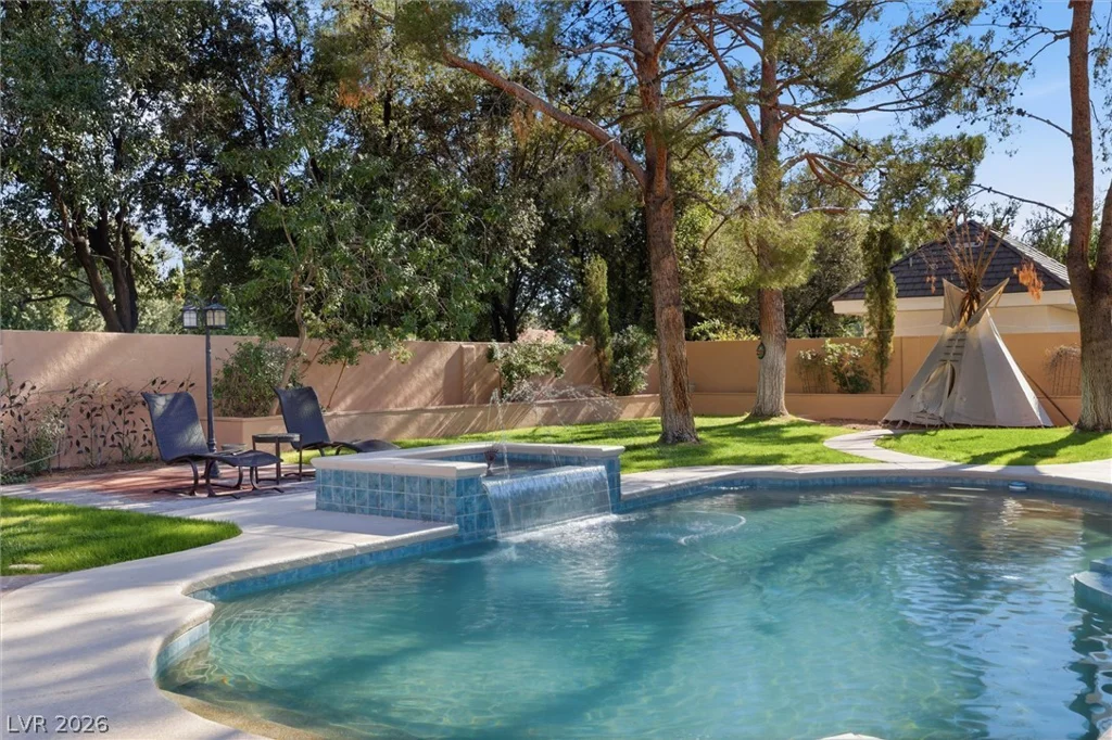 2252 Buckingham, Henderson, NV 89074