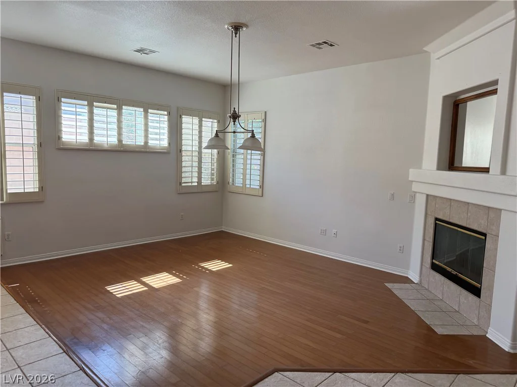 6389 Elizabethtown, Las Vegas, NV 89110