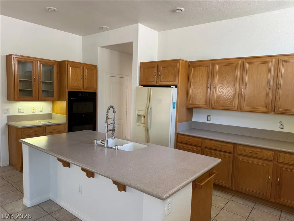 6389 Elizabethtown, Las Vegas, NV 89110