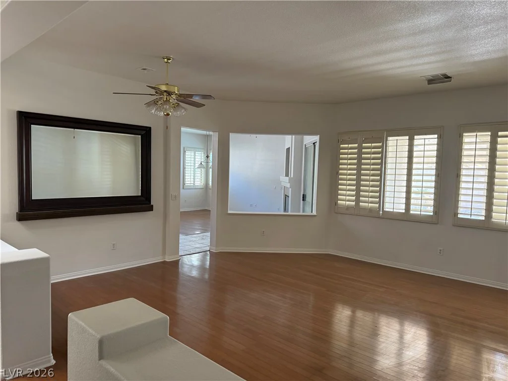 6389 Elizabethtown, Las Vegas, NV 89110