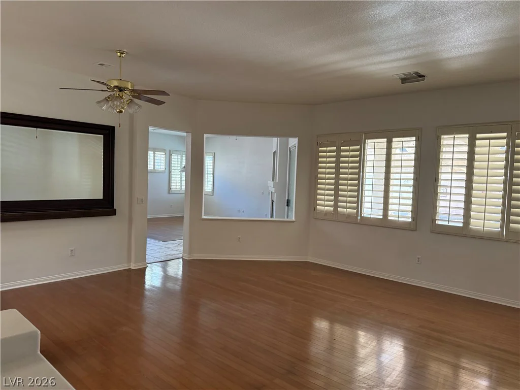 6389 Elizabethtown, Las Vegas, NV 89110