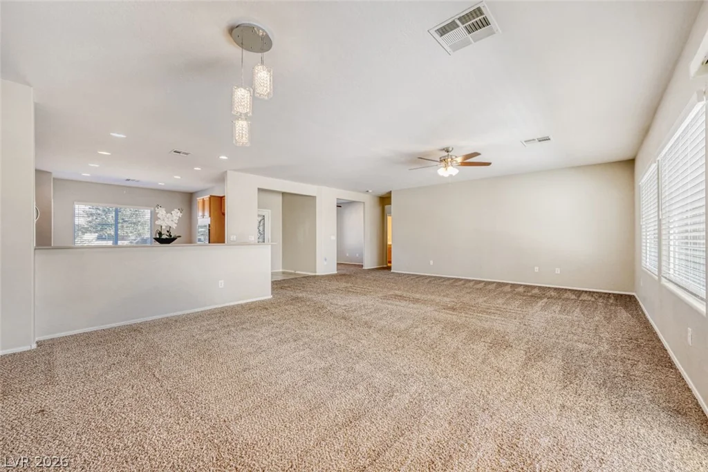 3219 Kingbird, North Las Vegas, NV 89084