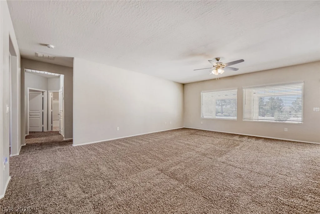 3219 Kingbird, North Las Vegas, NV 89084