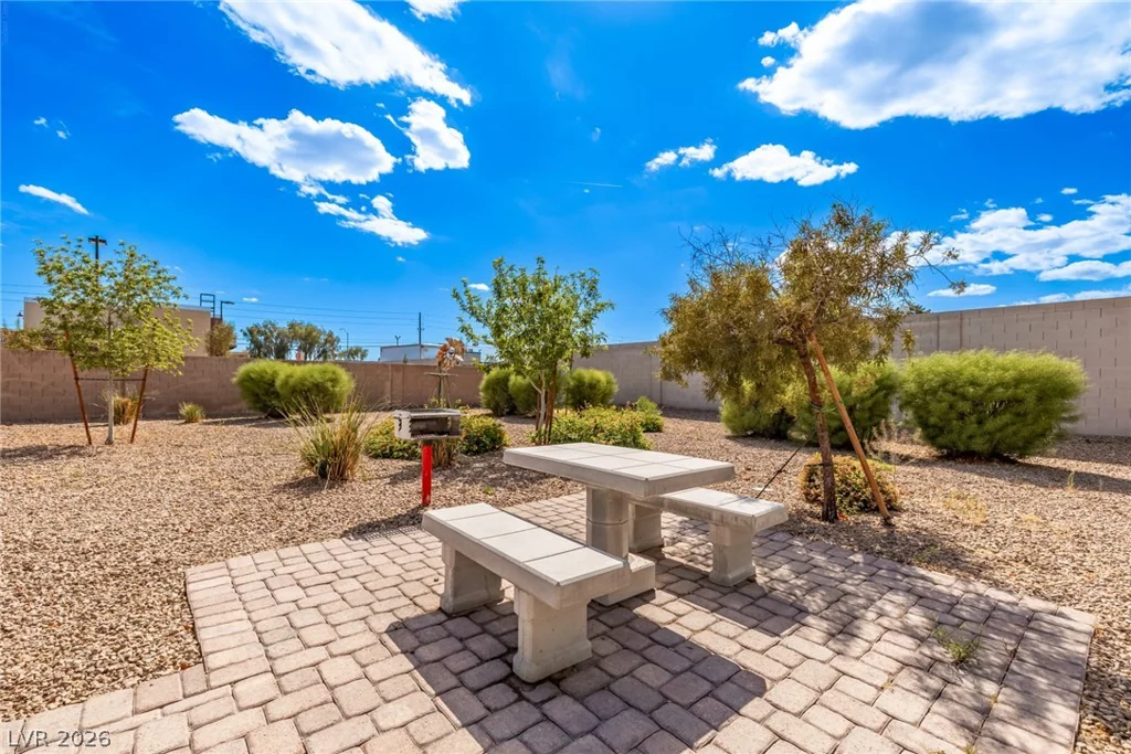 2715 Amazing Meadows, North Las Vegas, NV 89031