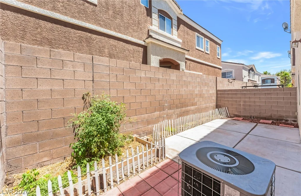 9303 Gilcrease, Las Vegas, NV 89149