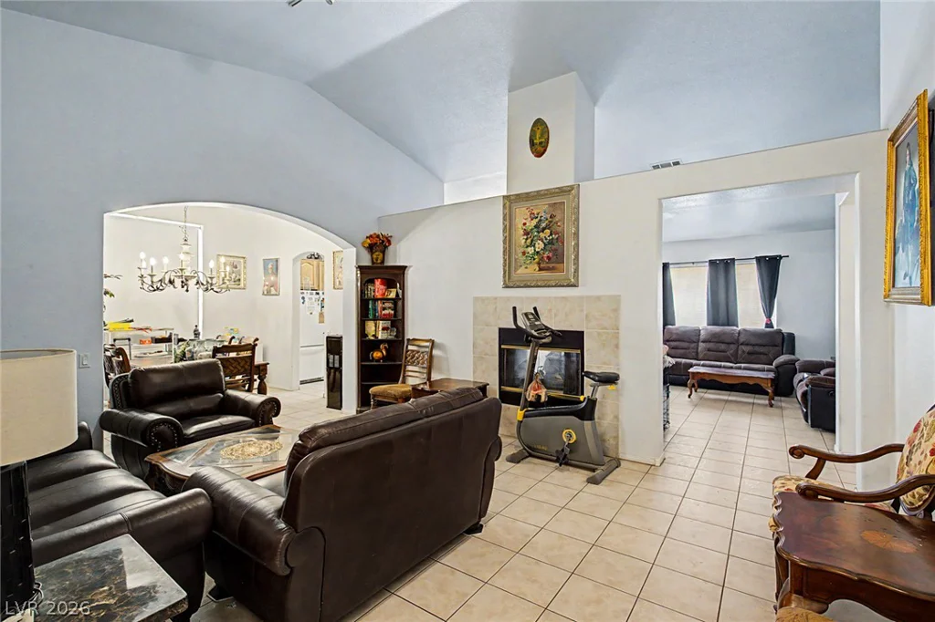 8628 Highland View, Las Vegas, NV 89145
