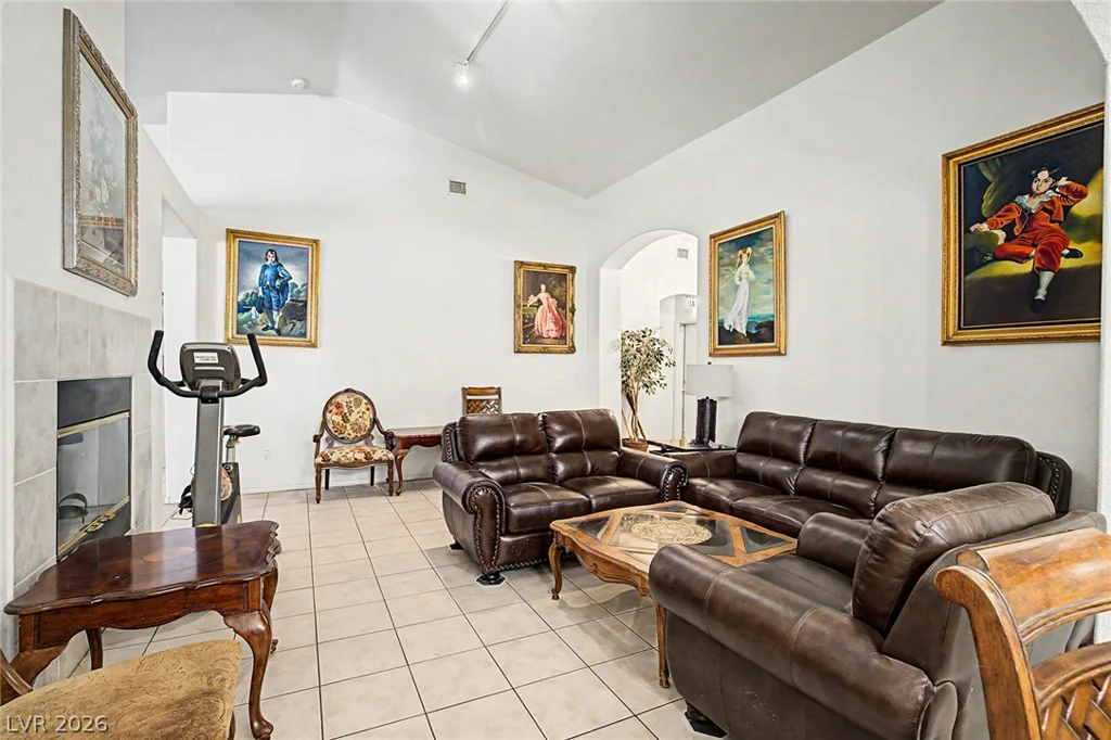 8628 Highland View, Las Vegas, NV 89145
