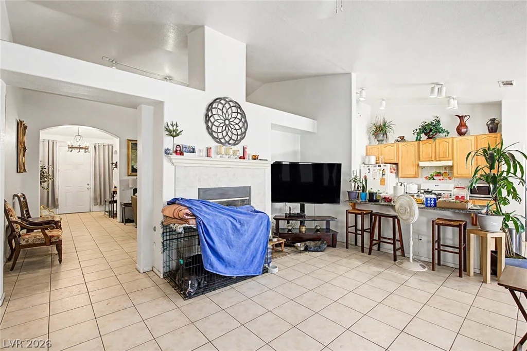 8628 Highland View, Las Vegas, NV 89145