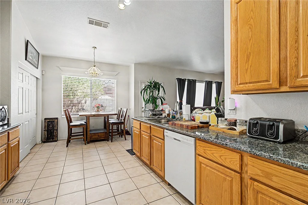 8628 Highland View, Las Vegas, NV 89145