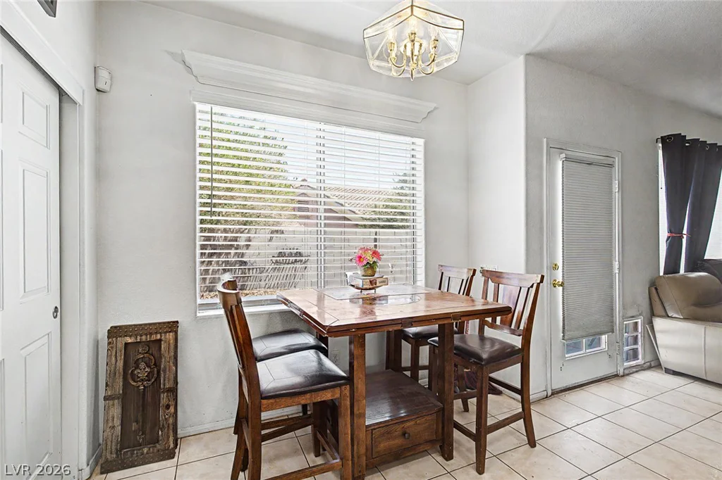 8628 Highland View, Las Vegas, NV 89145