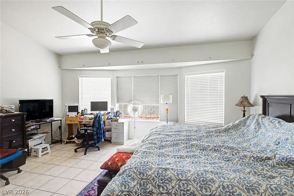 8628 Highland View, Las Vegas, NV 89145