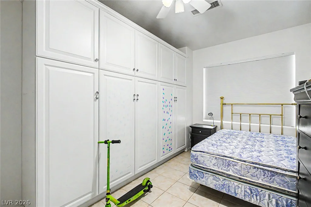 8628 Highland View, Las Vegas, NV 89145
