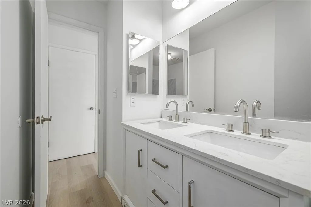 7308 Saybrook Point, Las Vegas, NV 89128
