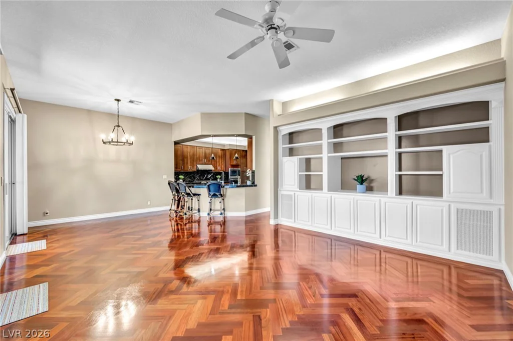 8964 Echo Ridge, Las Vegas, NV 89117