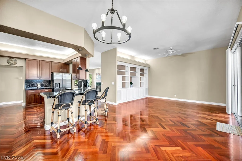 8964 Echo Ridge, Las Vegas, NV 89117