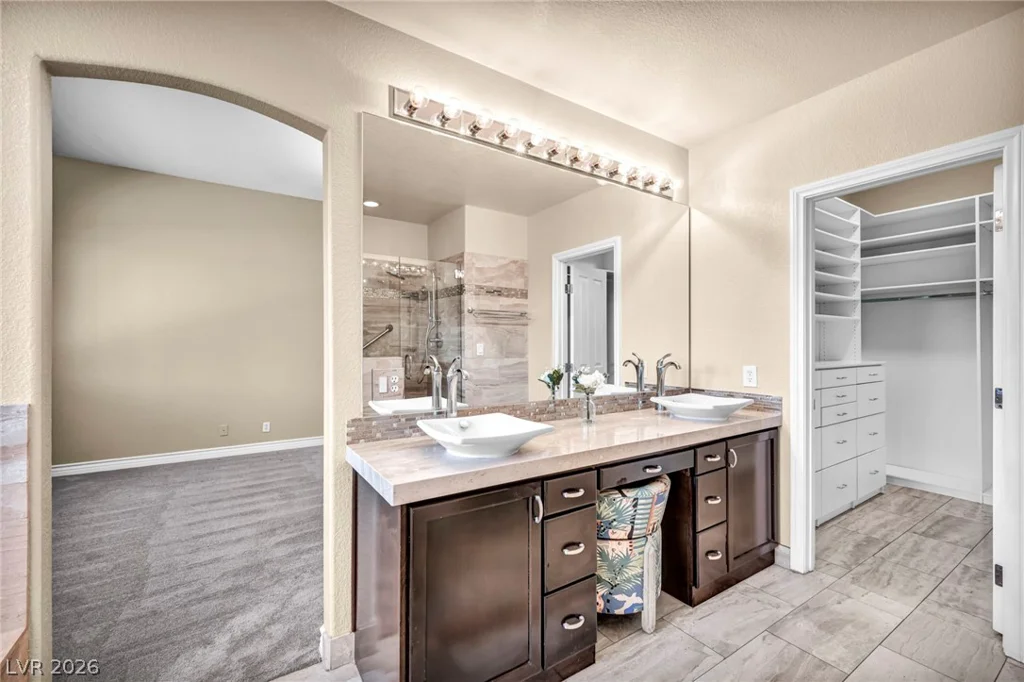 8964 Echo Ridge, Las Vegas, NV 89117