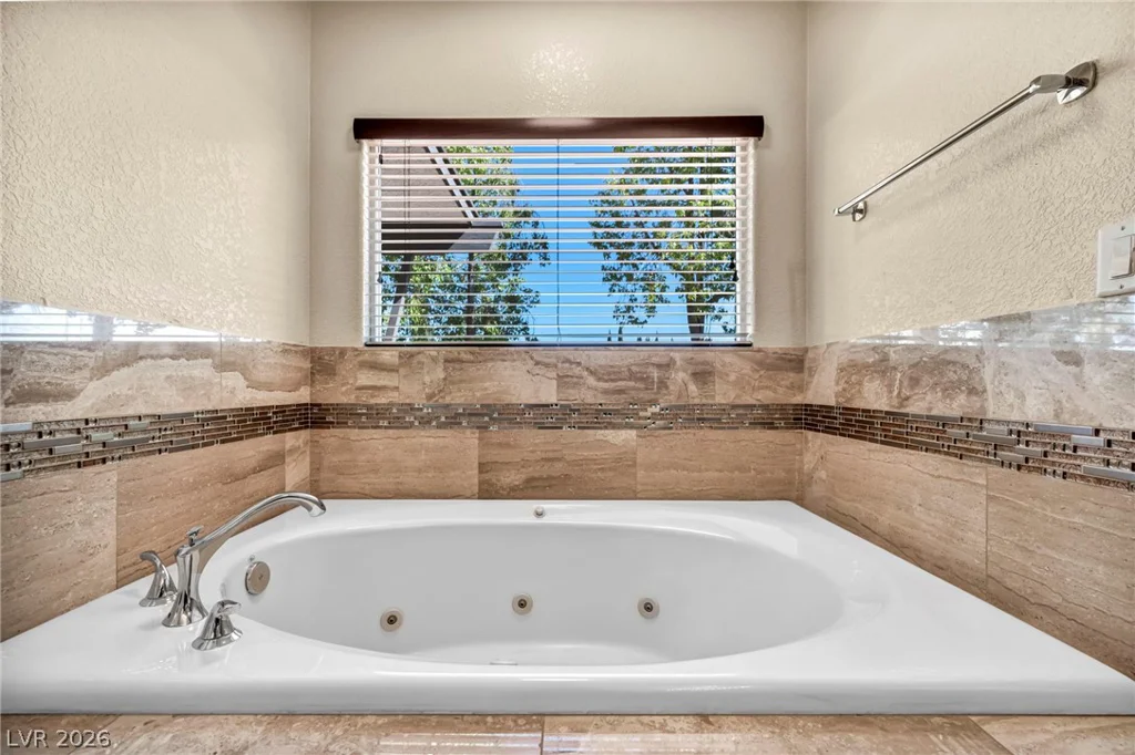 8964 Echo Ridge, Las Vegas, NV 89117