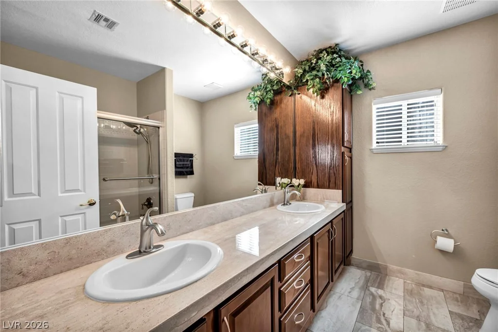 8964 Echo Ridge, Las Vegas, NV 89117