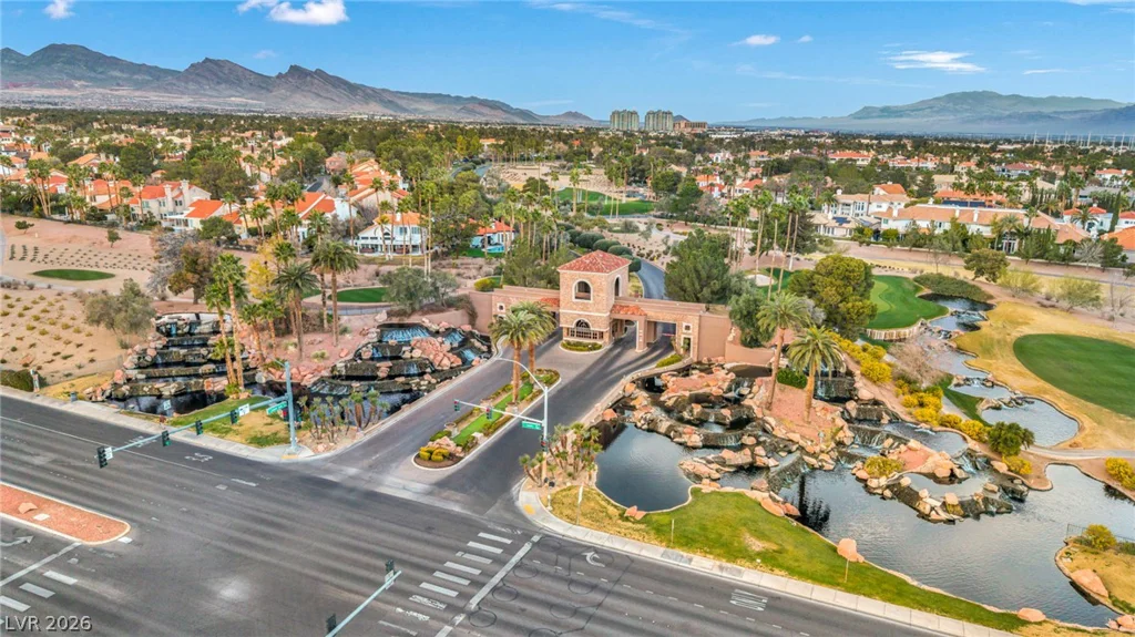 8964 Echo Ridge, Las Vegas, NV 89117