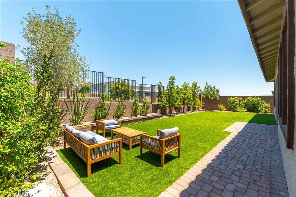 12060 Besito, Las Vegas, NV 89138