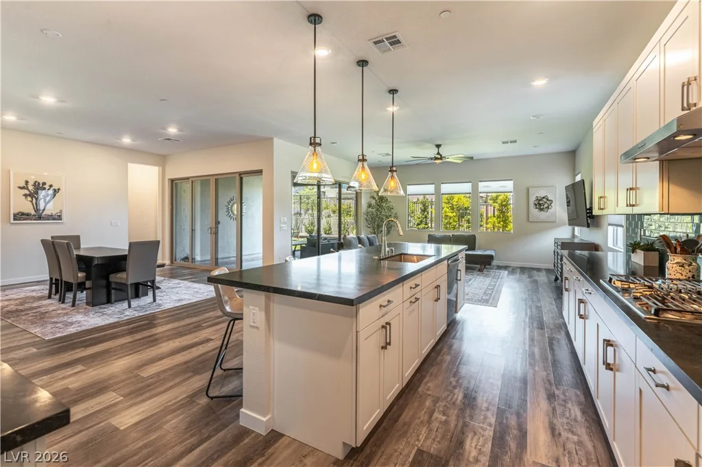 12060 Besito, Las Vegas, NV 89138