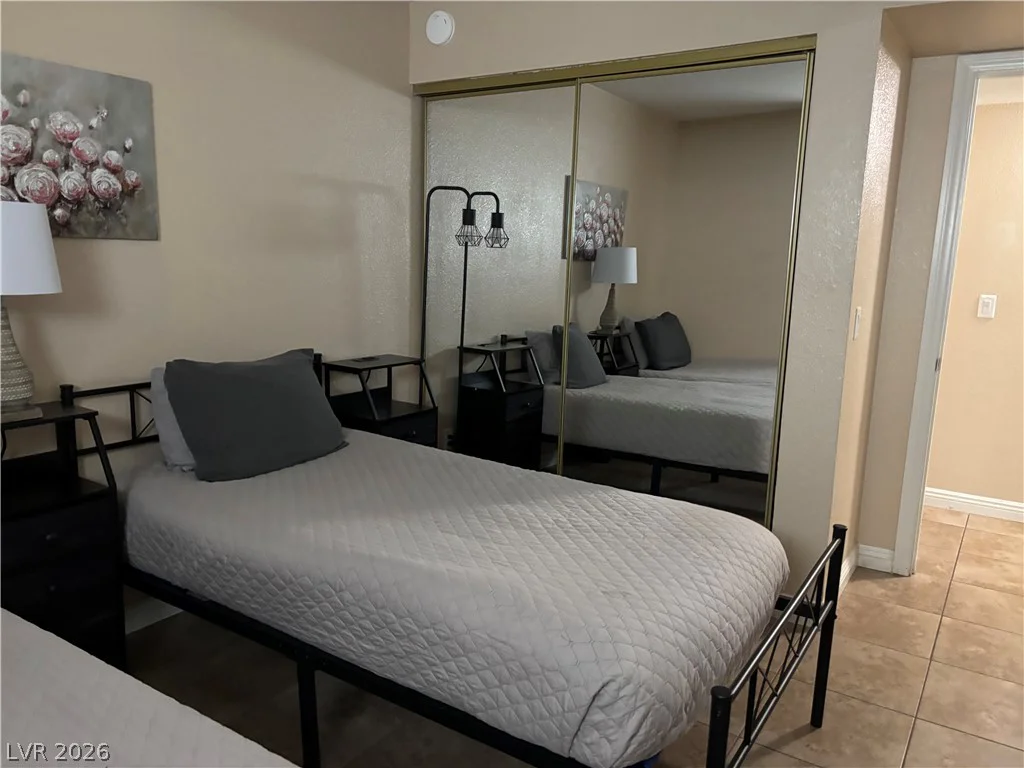 3145 Flamingo, Las Vegas, NV 89121