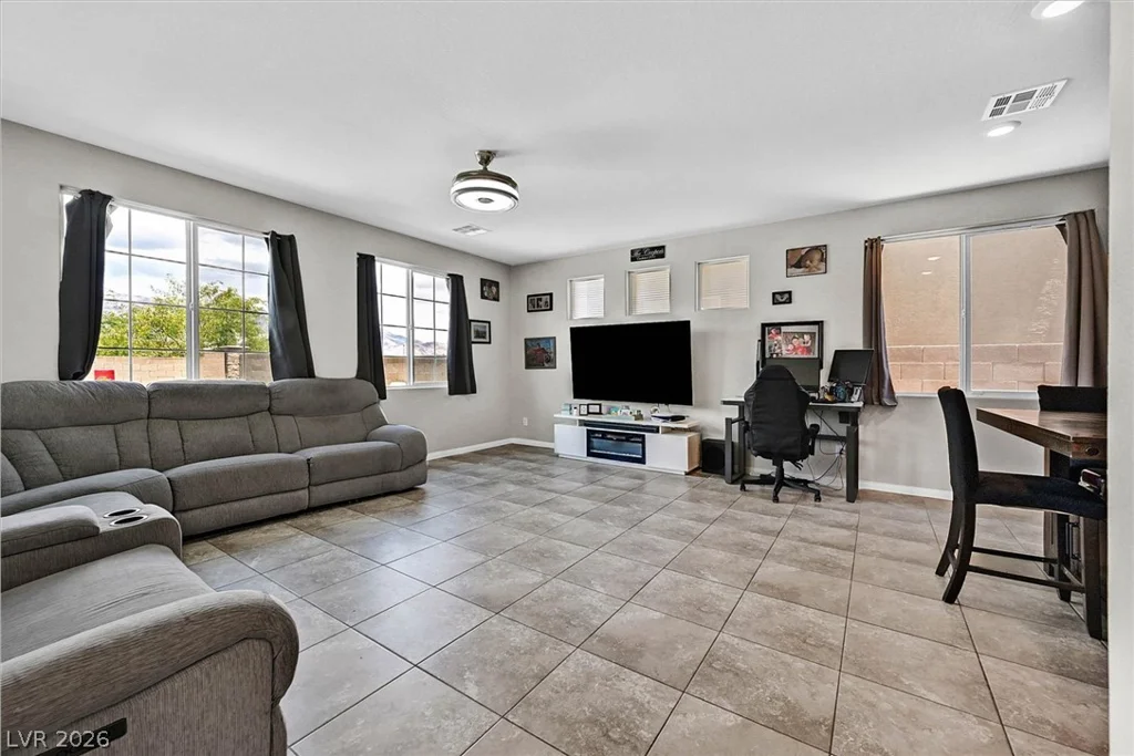 4312 Solitude Falls, North Las Vegas, NV 89084
