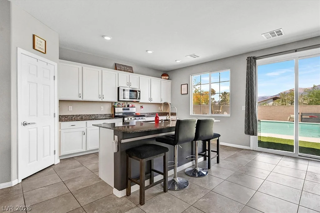 4312 Solitude Falls, North Las Vegas, NV 89084