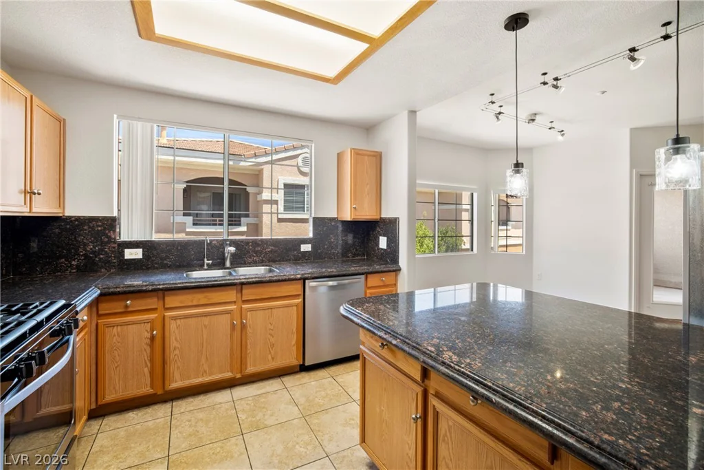 830 Carnegie, Henderson, NV 89052