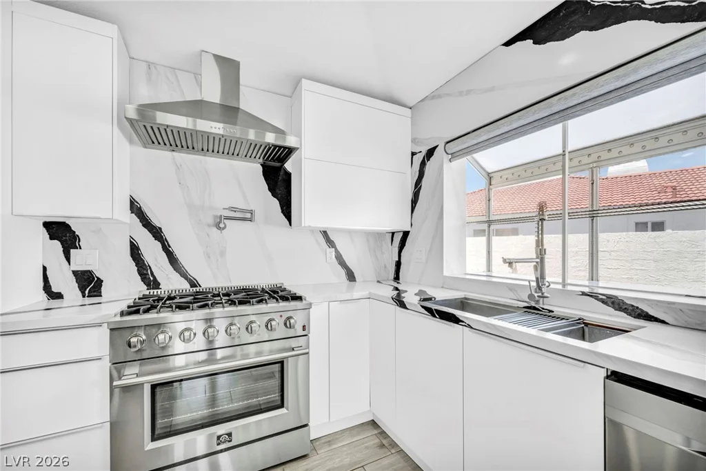 3000 Blue Fin, Las Vegas, NV 89128