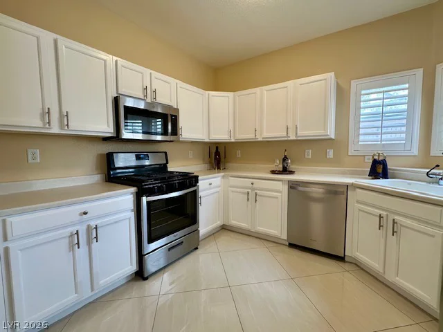 2153 Jade Creek, Las Vegas, NV 89117