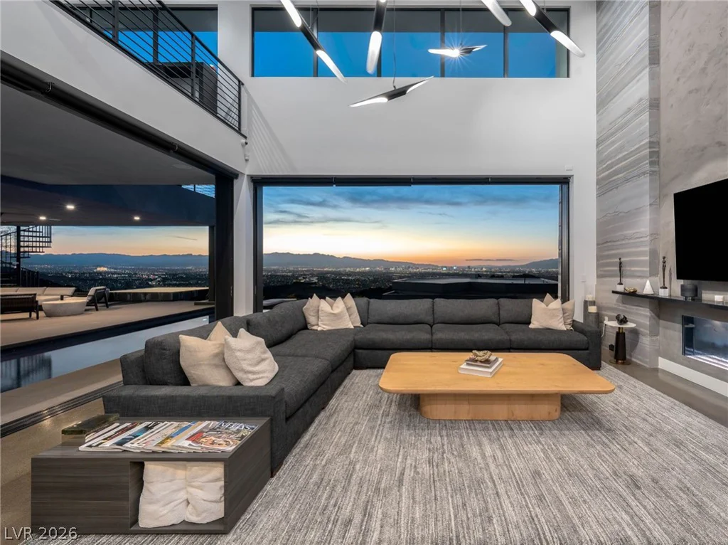 669 Dragon Peak, Henderson, NV 89012