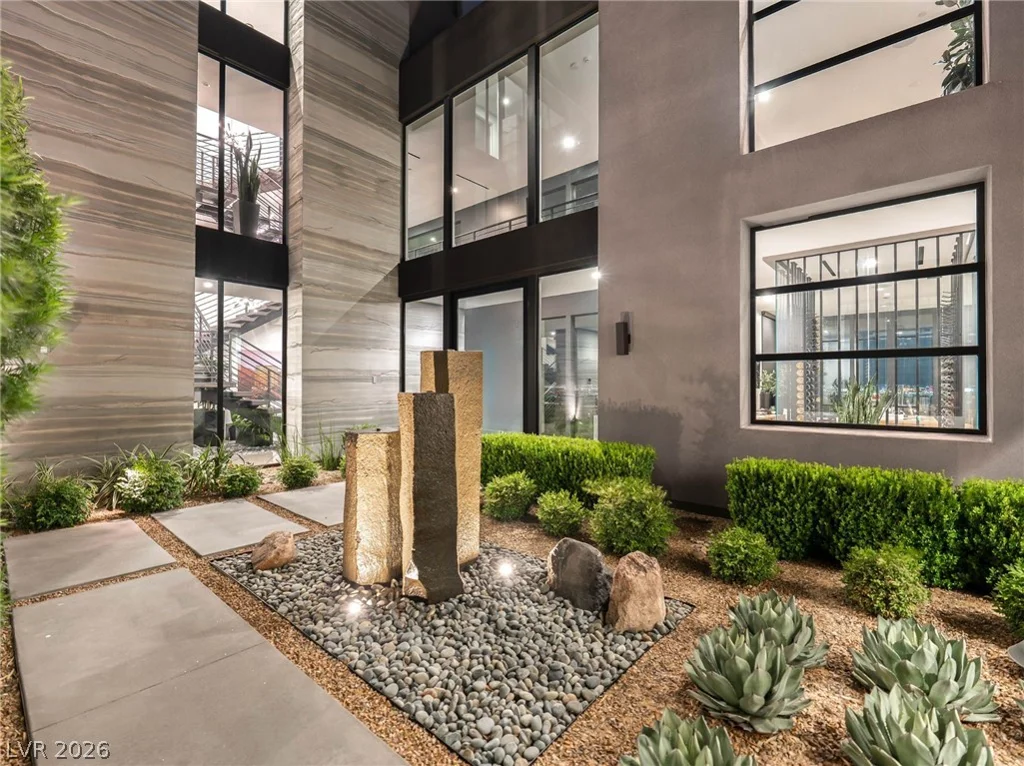 669 Dragon Peak, Henderson, NV 89012