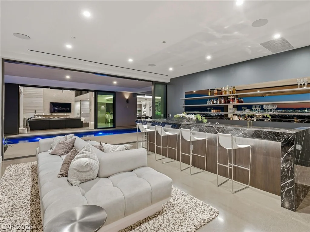669 Dragon Peak, Henderson, NV 89012