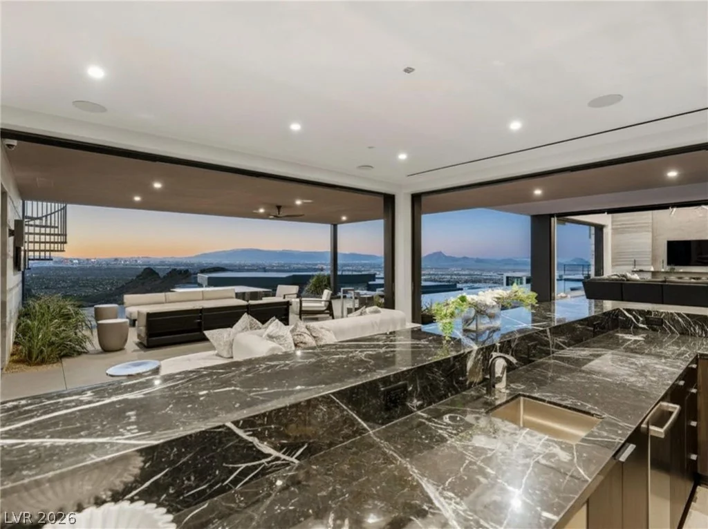 669 Dragon Peak, Henderson, NV 89012