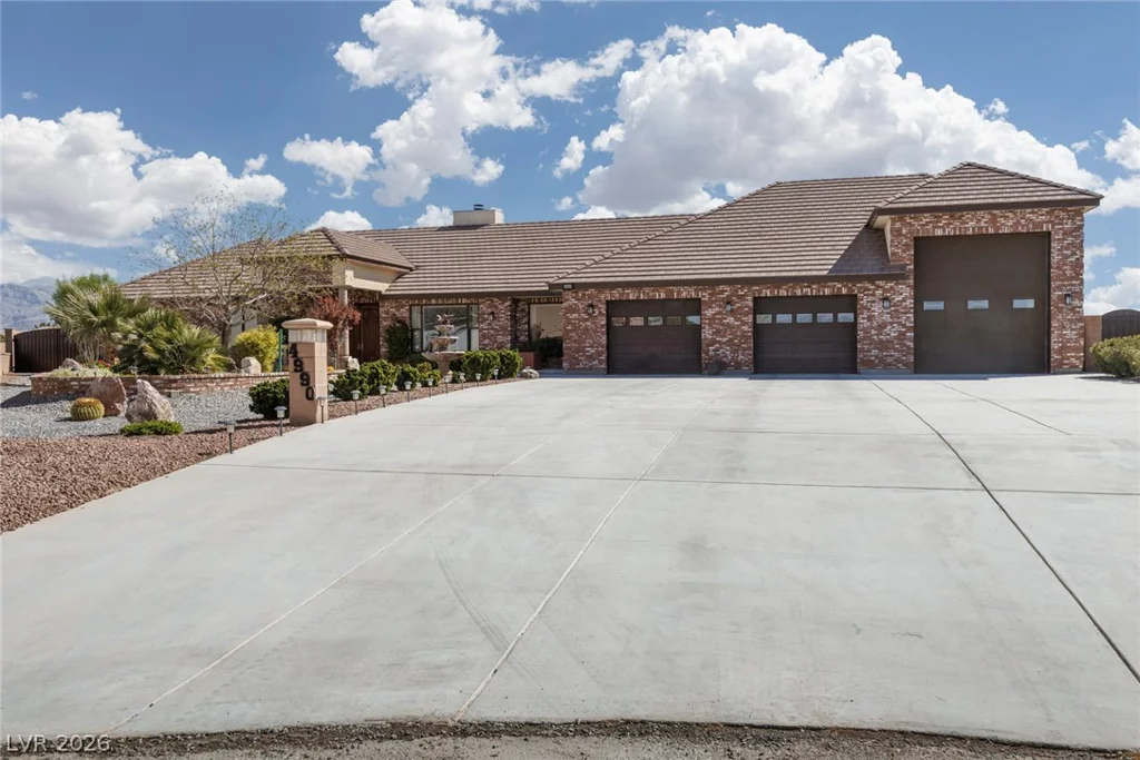 4990 Marywood, Pahrump, NV 89061