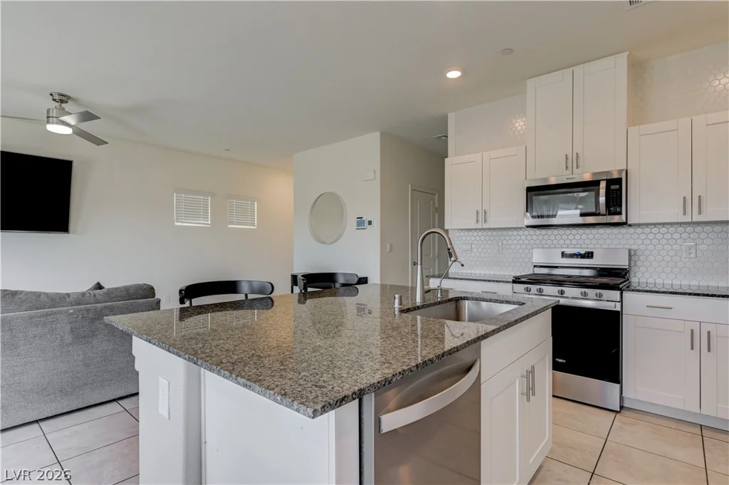 386 Larksong, Henderson, NV 89011