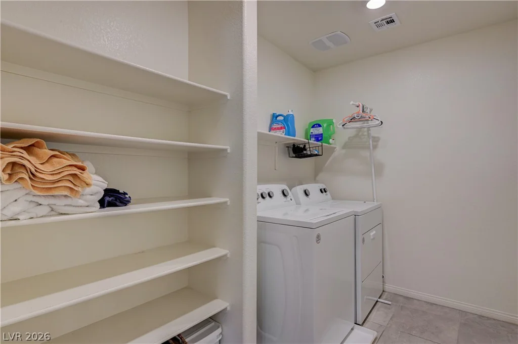 386 Larksong, Henderson, NV 89011