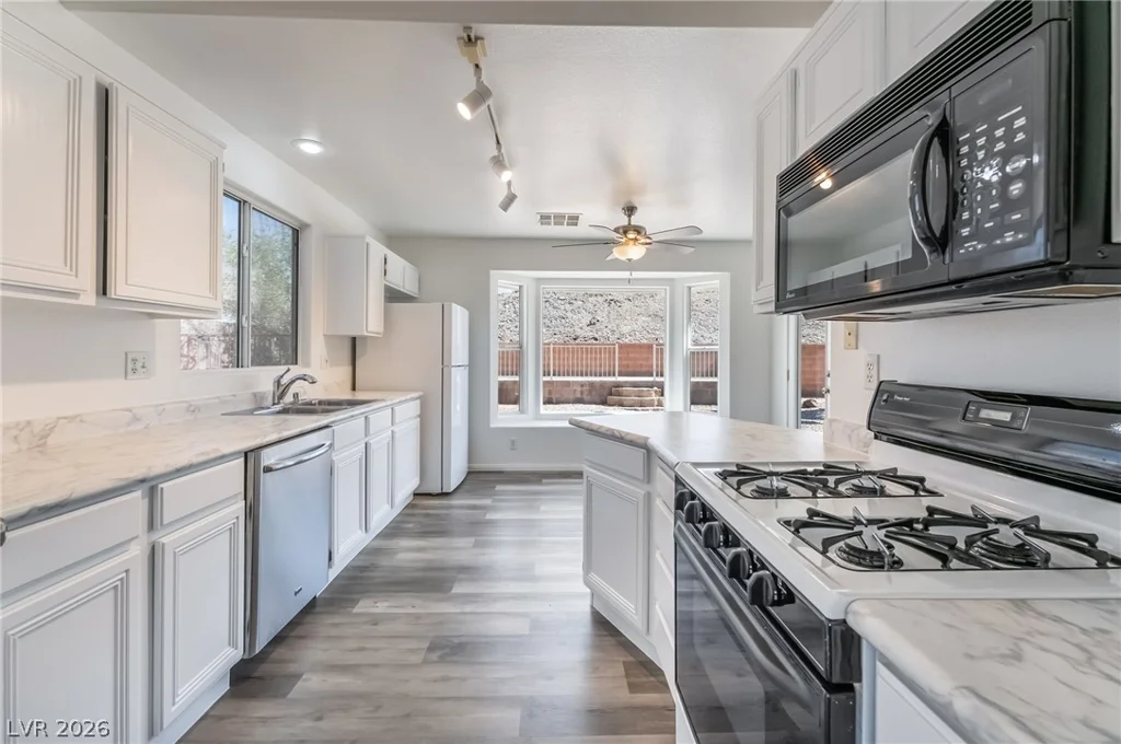 376 Eveningside, Henderson, NV 89012