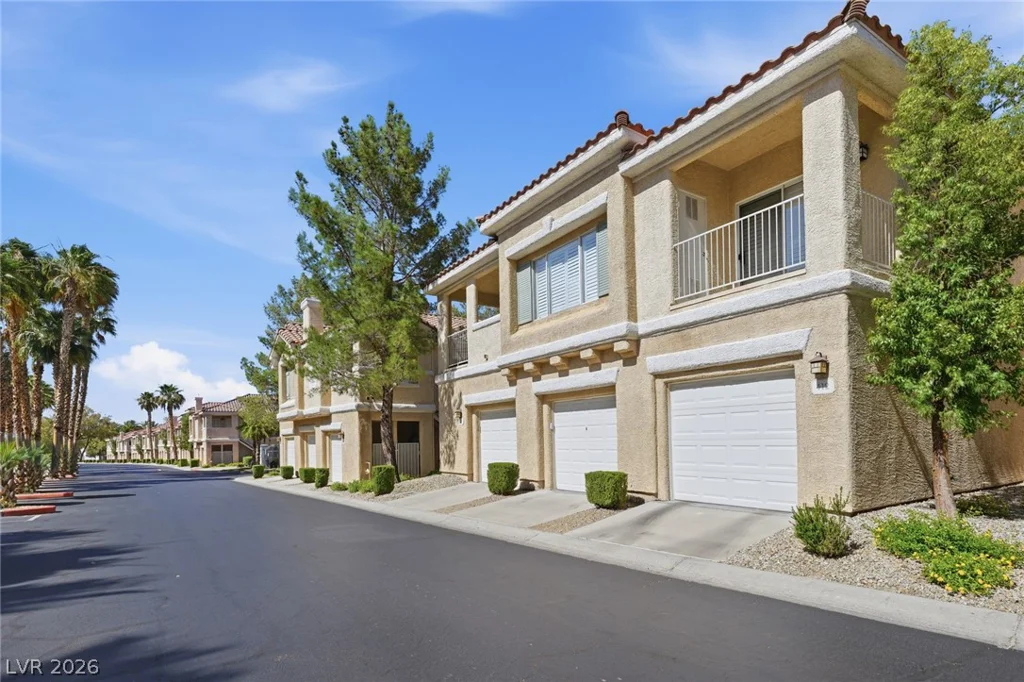 251 Green Valley, Henderson, NV 89012